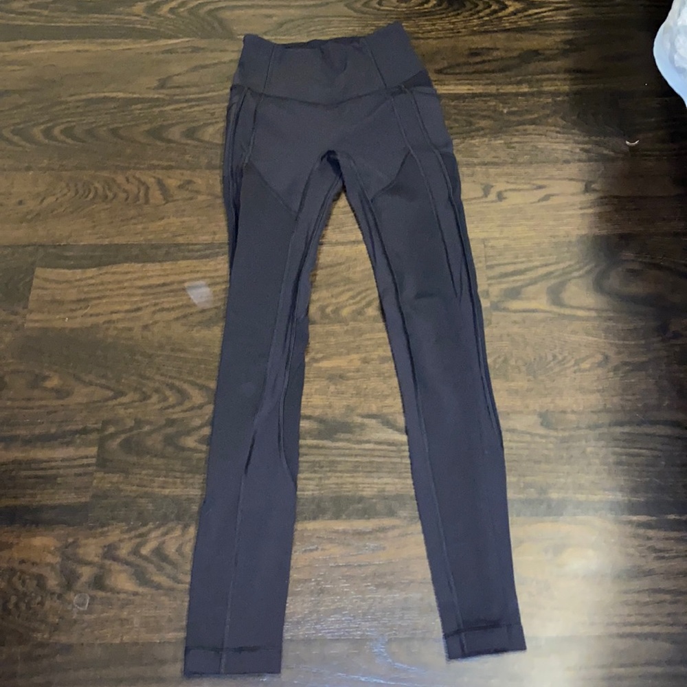 Black lulu lemon leggings